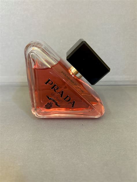 prada paradoxe intense sample.